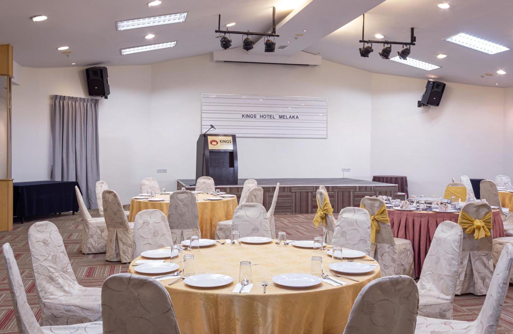 Kings Hotel Melaka Екстер'єр фото
