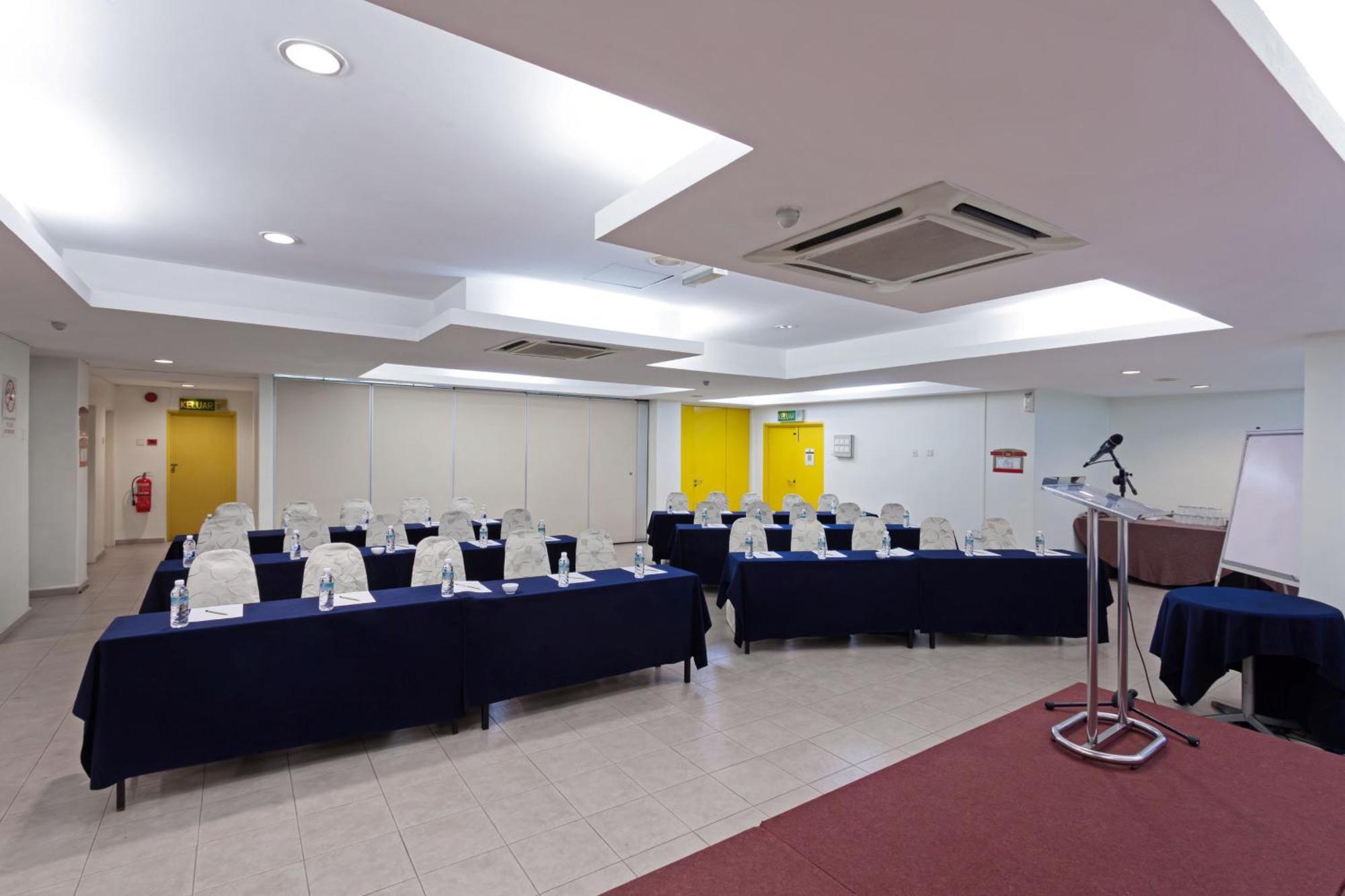 Kings Hotel Melaka Екстер'єр фото