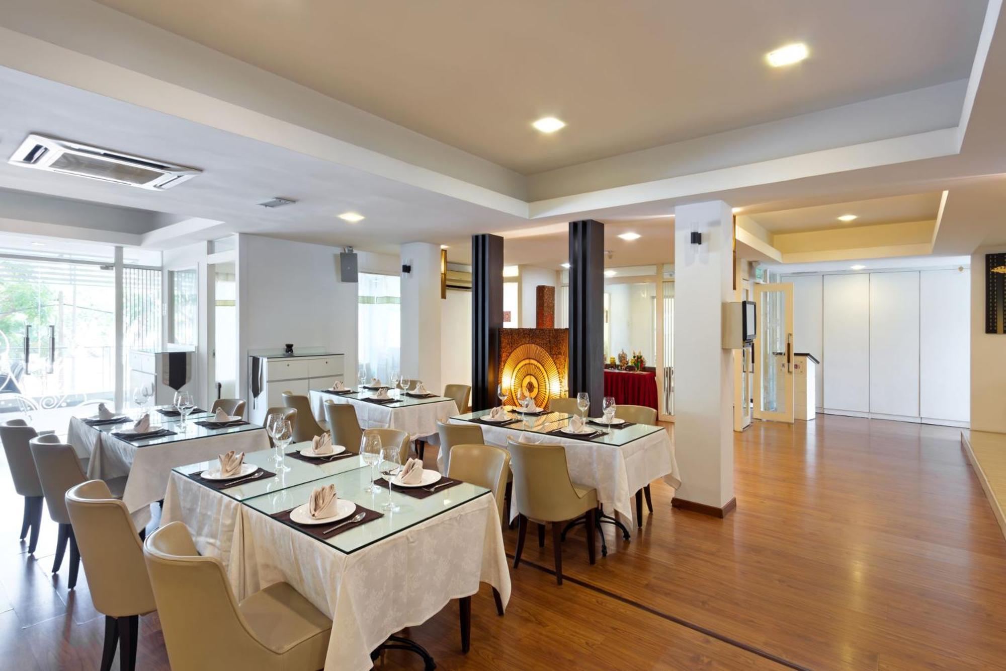 Kings Hotel Melaka Екстер'єр фото
